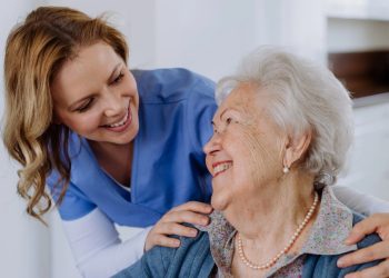 The Role of Assisted Living Consultants in Family Caregiver Support